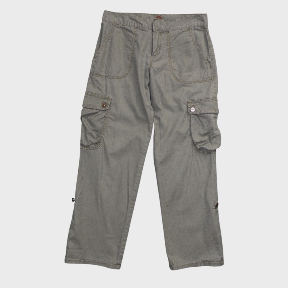 Chelsea & Violet Relaxed Fit Utility Pockets Cargo Cropped Pants